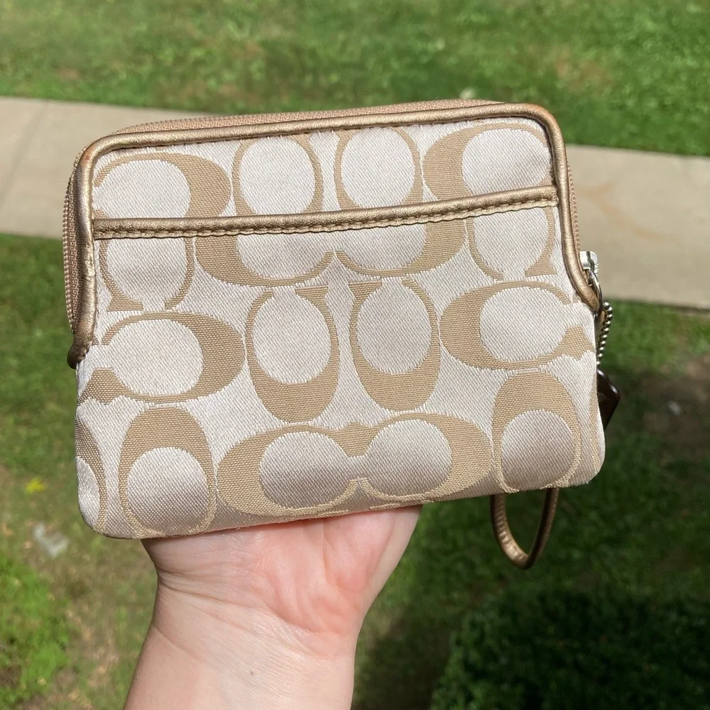 Coach Daisy Signature C Light Khaki & Gold Tone Square Zipper Wallet Wristlet
